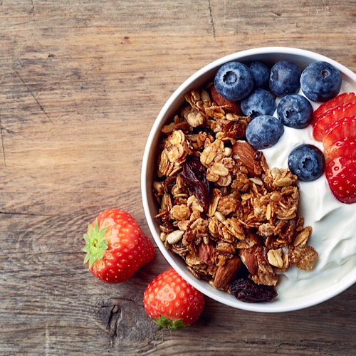 Icelandic vs. Greek Yogurt: Which is the Healthy Choice?